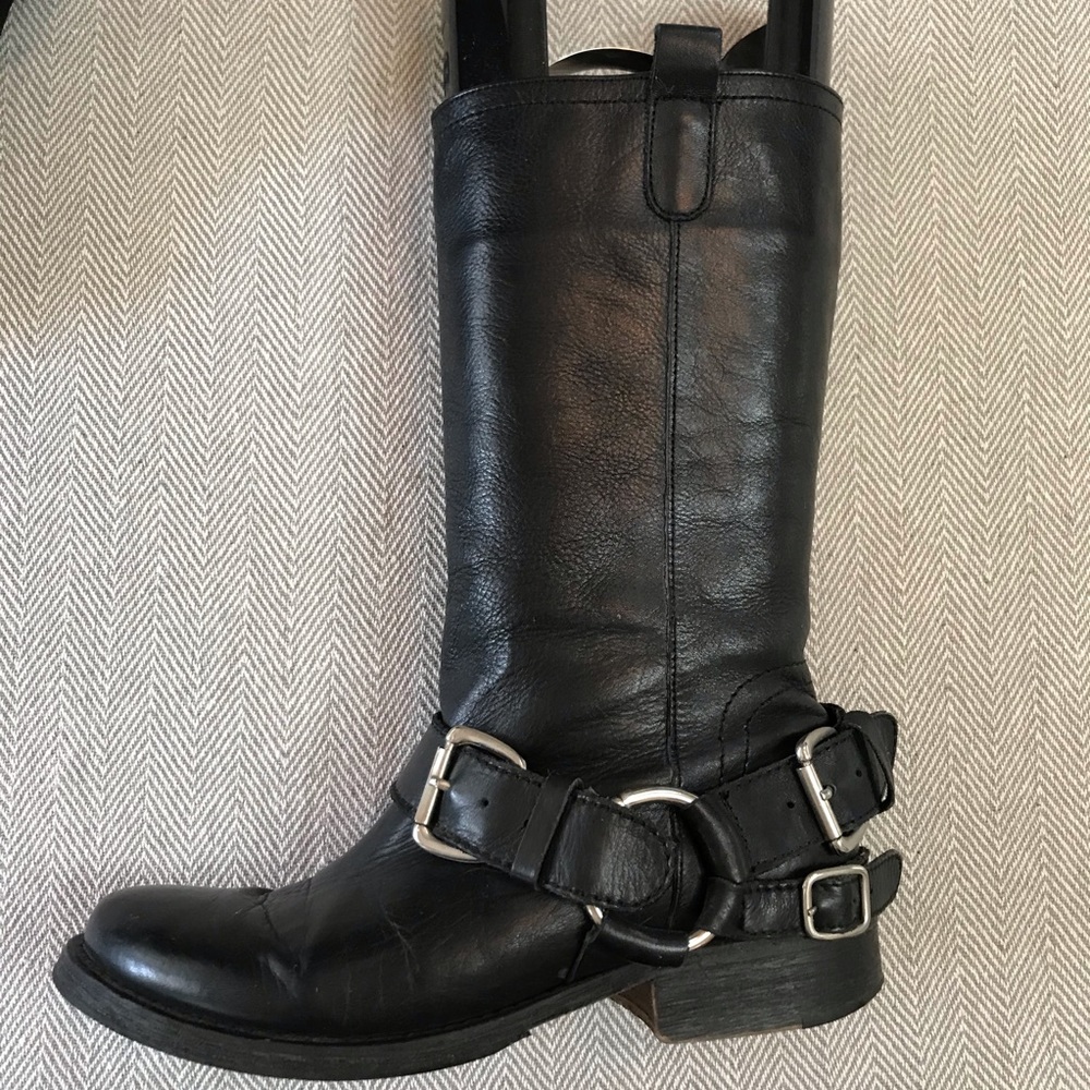 Black funky buckle boots ladies size 7